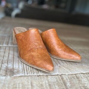 Vici Ccoocci tan leather mule with heal. Slip on mule. Size 8.5